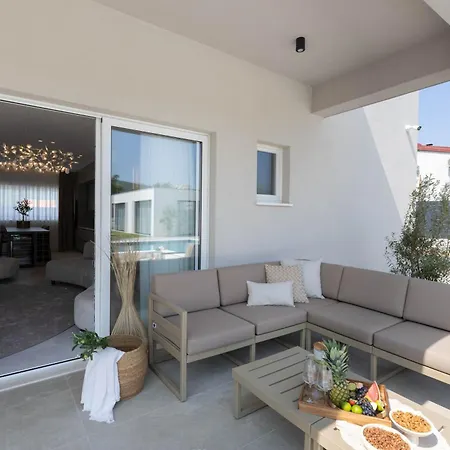 Villa Olea Mansion Excelsior - Tennis, Atv, Sauna, Jacuzzi, Gym *