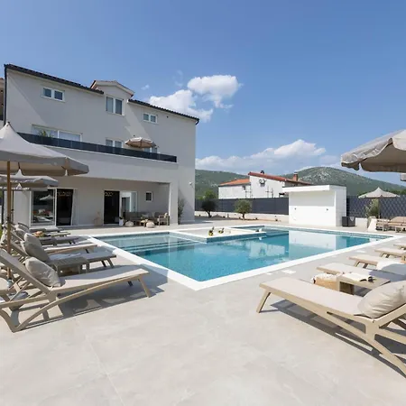 Olea Mansion Excelsior - Tennis, Atv, Sauna, Jacuzzi, Gym