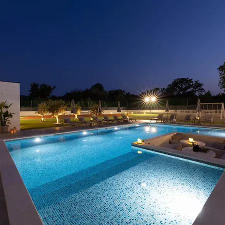 Olea Mansion Excelsior - Tennis, Atv, Sauna, Jacuzzi, Gym